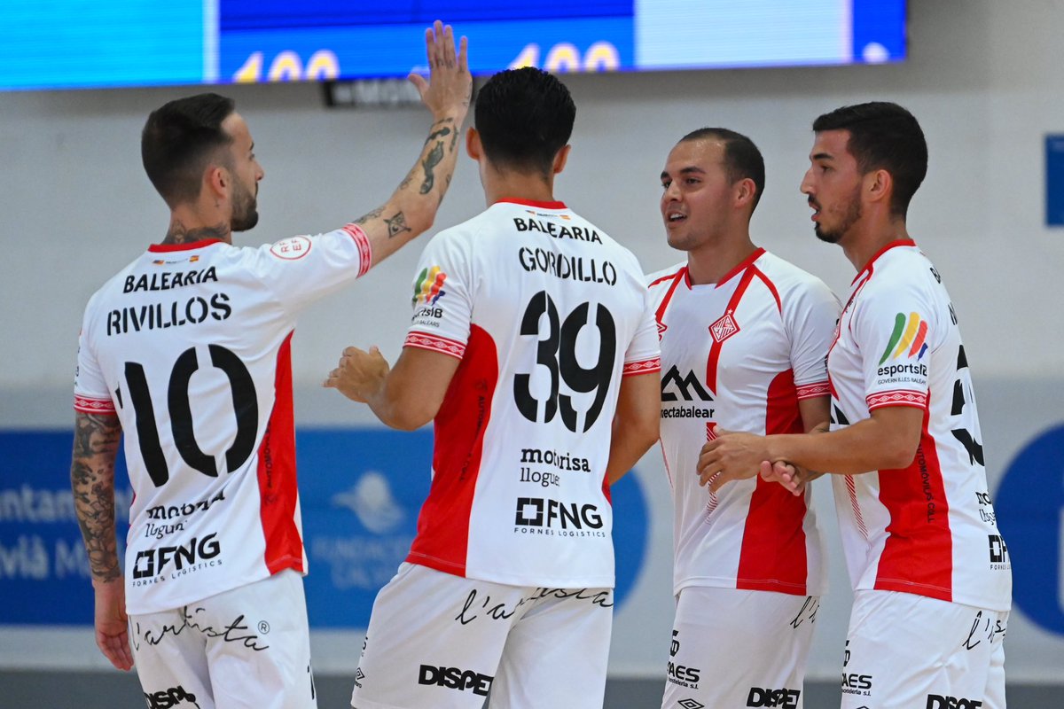 PalmaFutsal's tweet photo. 𝐄𝐥 𝐒𝐨𝐧 𝐅𝐞𝐫𝐫𝐞𝐫 𝐲 𝐞𝐥 𝐌𝐚𝐥𝐥𝐨𝐫𝐜𝐚 𝐏𝐚𝐥𝐦𝐚 𝐅𝐮𝐭𝐬𝐚𝐥 𝐞𝐬𝐭𝐫𝐞𝐧𝐚𝐫𝐨𝐧 𝐞𝐥 𝐏𝐚𝐛𝐞𝐥𝐥𝐨́𝐧 𝐌𝐮𝐧𝐢𝐜𝐢𝐩𝐚𝐥 𝐝𝐞 𝐃𝐞𝐩𝐨𝐫𝐭𝐞𝐬 𝐉𝐨𝐬𝐞́ 𝐓𝐢𝐫𝐚𝐝𝐨

https://t.co/mbfIfDhDwJ

#MallorcaPalmaFutsal https://t.co/Y5rNzMFzoh