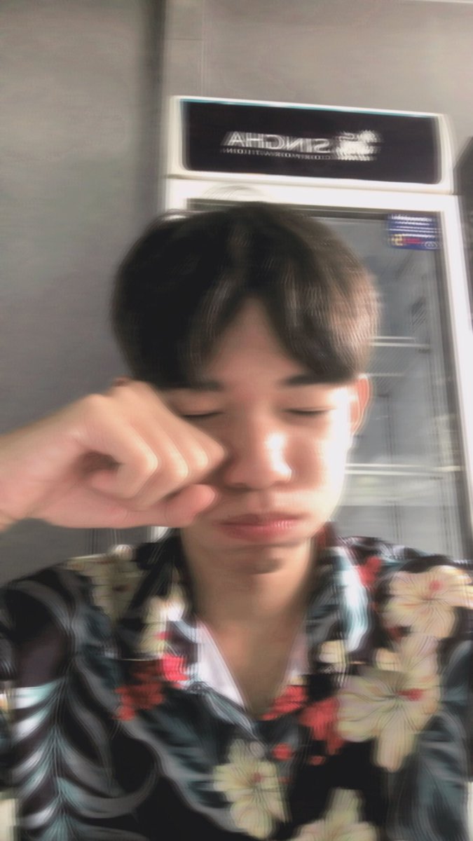 KKMoJi3's tweet photo. Crazy 😜 love ❤️ https://t.co/EnCHEd5CR4