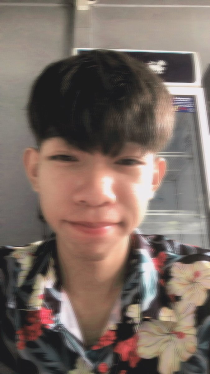 KKMoJi3's tweet photo. Crazy 😜 love ❤️ https://t.co/EnCHEd5CR4