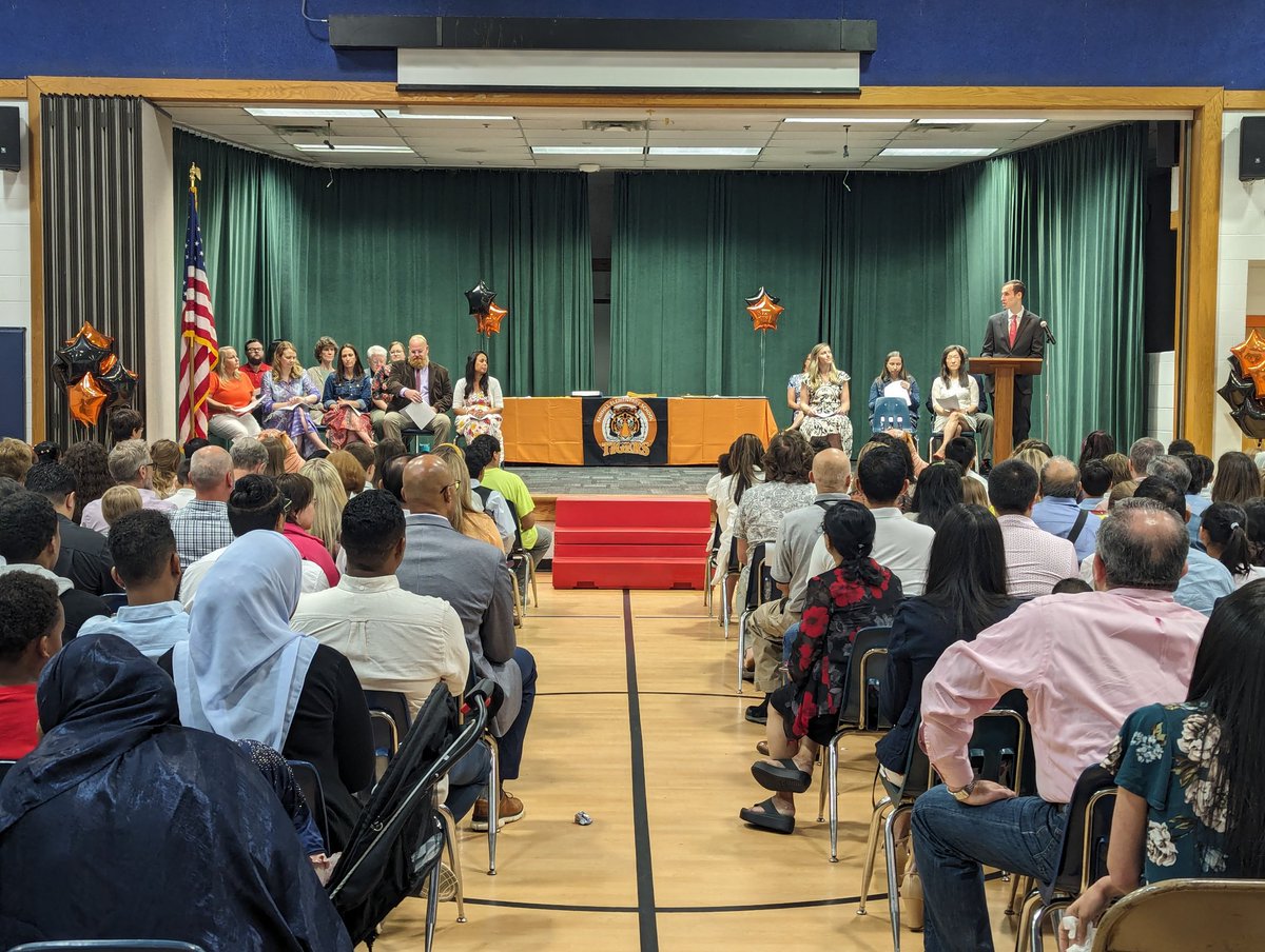 SincerelyTechie's tweet photo. @FairhillES 6th grade promotion and celebration! https://t.co/1yAUI9T14T