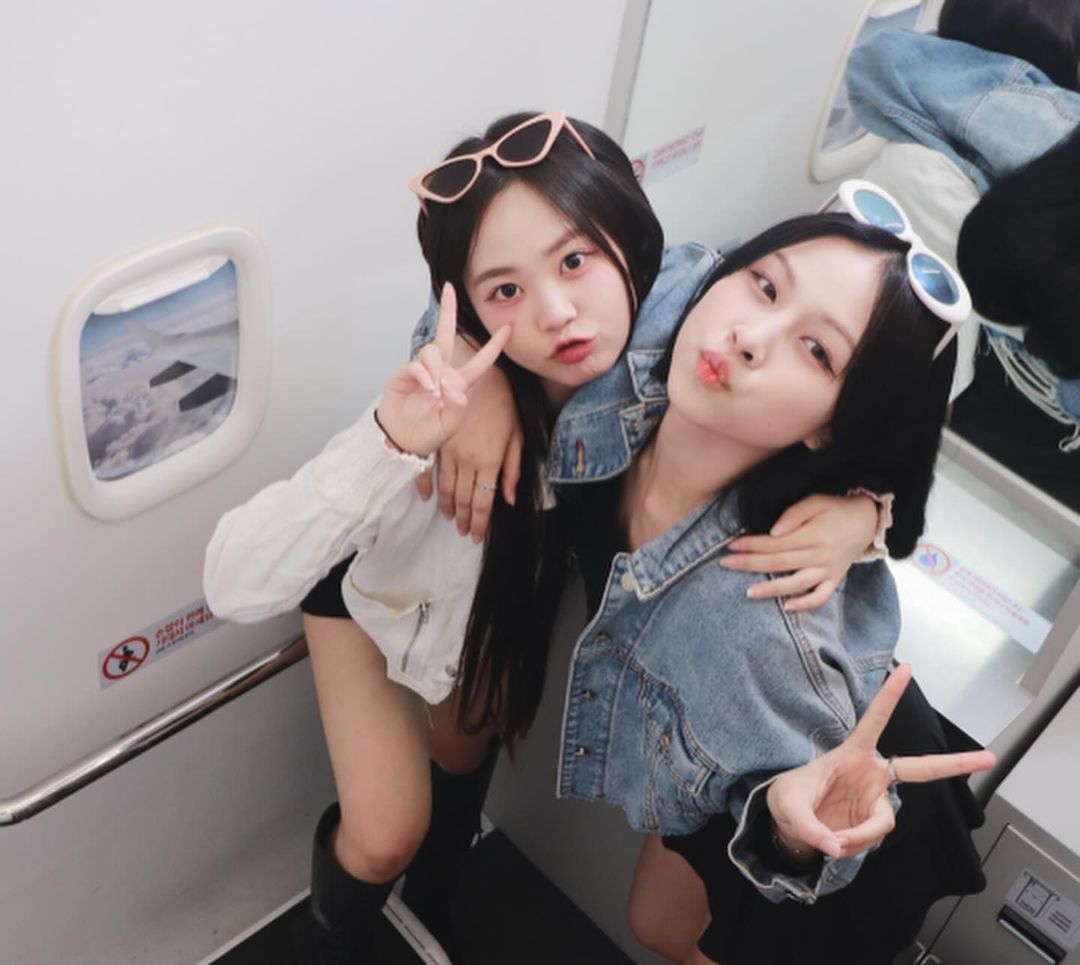 fanWiTCHXFRANCE's tweet photo. ˚ ༘✶ ⋆｡˚ ⁀➷ NIAASTAGRAM

~ Nouveau post Instagram de Niaa pour l'anniversaire de Mew 🫶🏻🤍💙

« Joyeux anniversaire à mon lapin adorable!!! Je t'aime~~~ 🩷🐰 »

#HAPPY_MEW_DAY #MEW #뮤 #NIAA #니아 #위치스 #WiTCHX __🧸
+ https://t.co/QuT48TAu0j