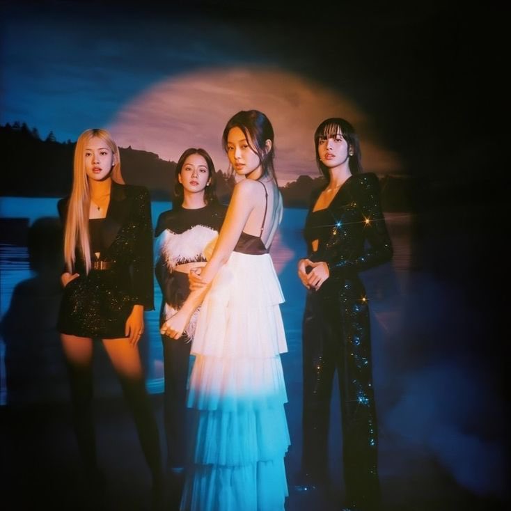 Kentyflawess's tweet photo. #BLACKPINK โQueen Backโ
Pre-Release Single โQueen Backโ
โ
2024.06.19 12AM (EST) & 1PM (KST)
#๋ธ๋ํํฌ #PreReleaseSingle #QueenBack #CreditPoster #20240619_12amEST #20240619_1pmKST #Release #YG https://t.co/i2SoUu1gc4