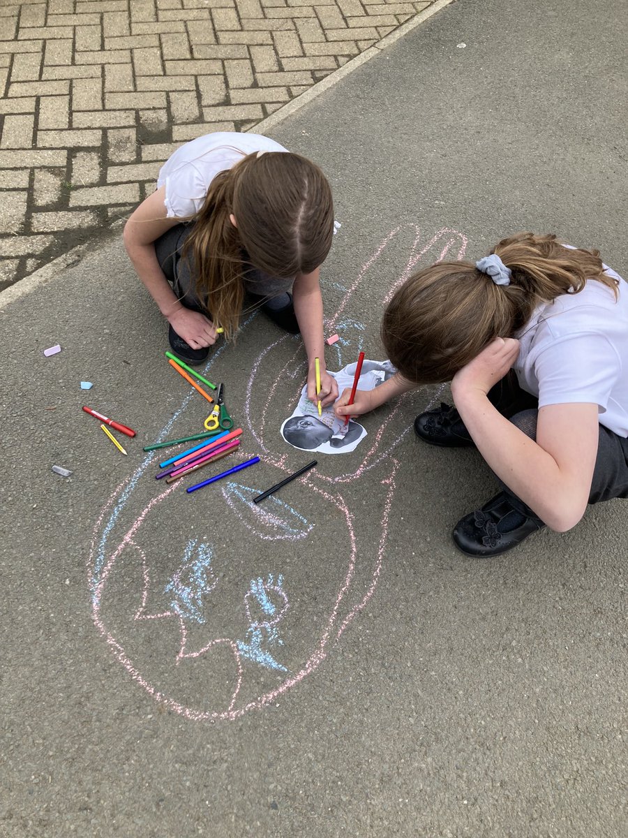 TheEllisY5's tweet photo. We’ve been thinking about the different stages of human life. We took our learning outside and recorded the differences between childhood and infancy. #TheEllisScience https://t.co/1kFllE604l