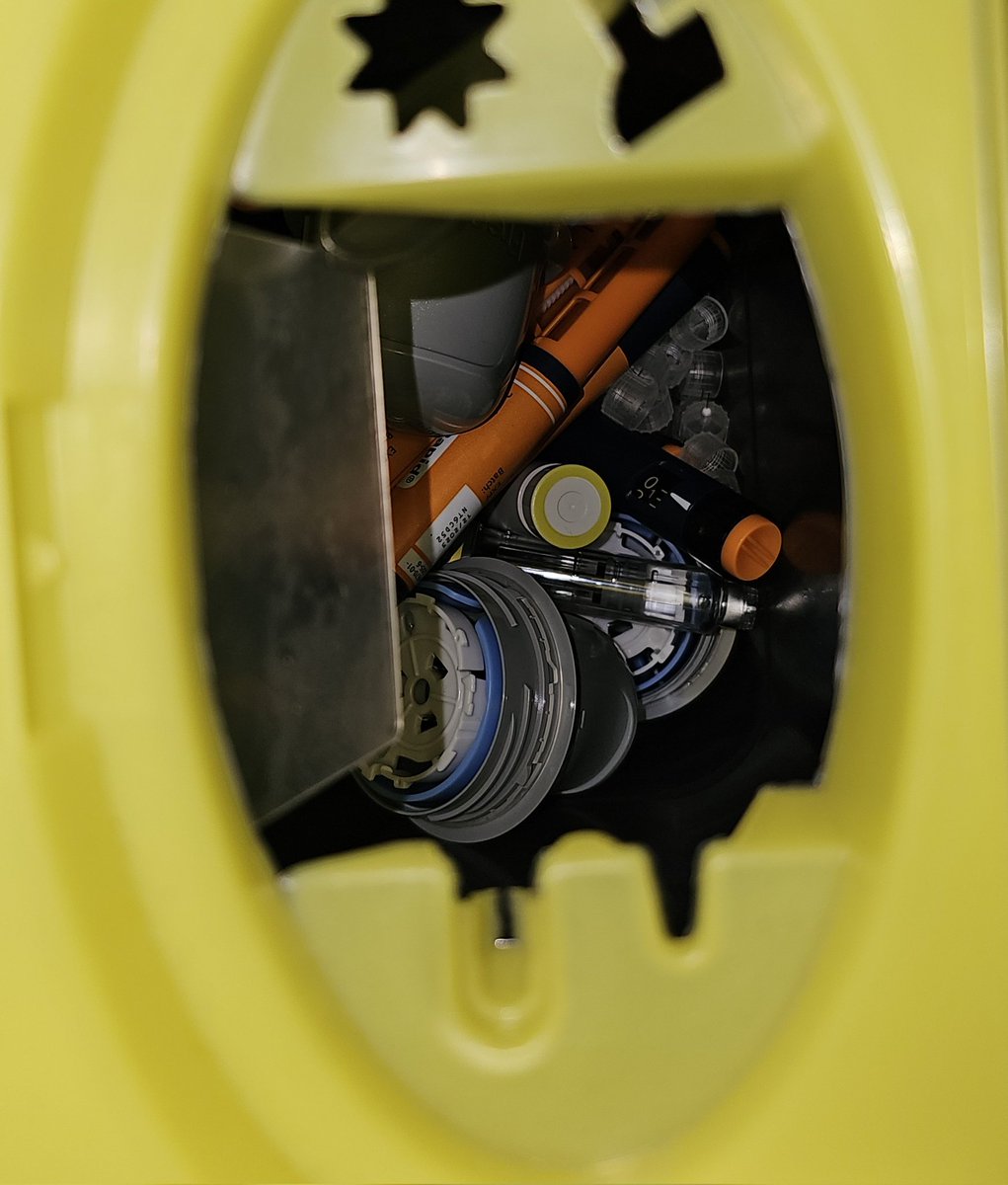 KJ1441w's tweet photo. Inside my sharps bin. About 3 months or around 8 insulin pens, 360 needles, 6 sensor applicators. I need to survive. #worlddiabetesweek #diabetesweek #diabetes #diabetic #abbott #freestylelibre2 #lily #novonordisk #nhsengland #t1d https://t.co/nAzCTTMpZP