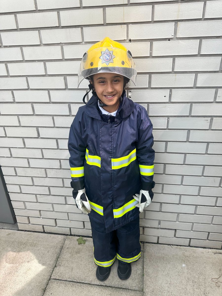 stsilasyear5's tweet photo. Y5 had such an amazing time at the Beacon Project working with the  community Fire Service in Kirkdale. #enrichment #personaldevelopment https://t.co/FdF0qvuo7z