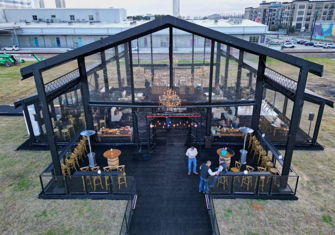 Elevate your event with our black atrium tent! Choose between a sleek black top for a classic look or a stunning clear top for a starry night! ✨✨

Contact us today to book your tent and make you event truly special! Information in our bio!

#townandcountrypartyretnals #tents