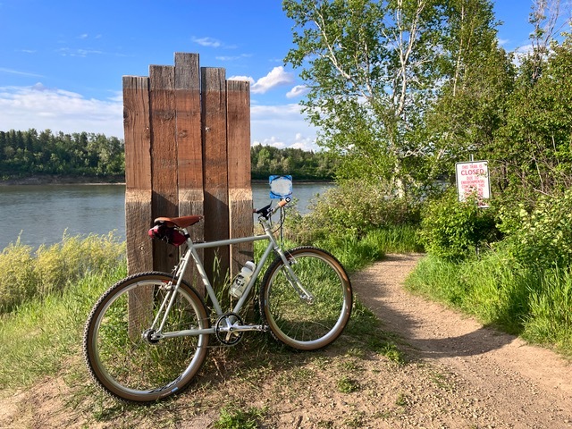 wabicycles's tweet photo. Cool recent Thunder build. 650B conversion with Velocity 28h Polished Quills on Paul Co. hubs and Sapim CX-Ray spokes. Plus Rene Herse Juniper Ridge tires. Also, includes Paul Co. Neo-retro brakes, Nitto  seatpost and Brooks B17 saddle. "It's by far the most fun bike I own! " https://t.co/roFn5UAHLa