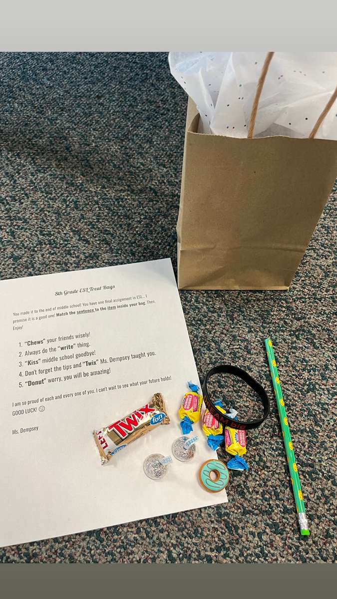 MsDempseyESL's tweet image. You did it 8th grade! I’m incredibly proud of your hard work this year. The future is SO bright for you☀️🌎🎓