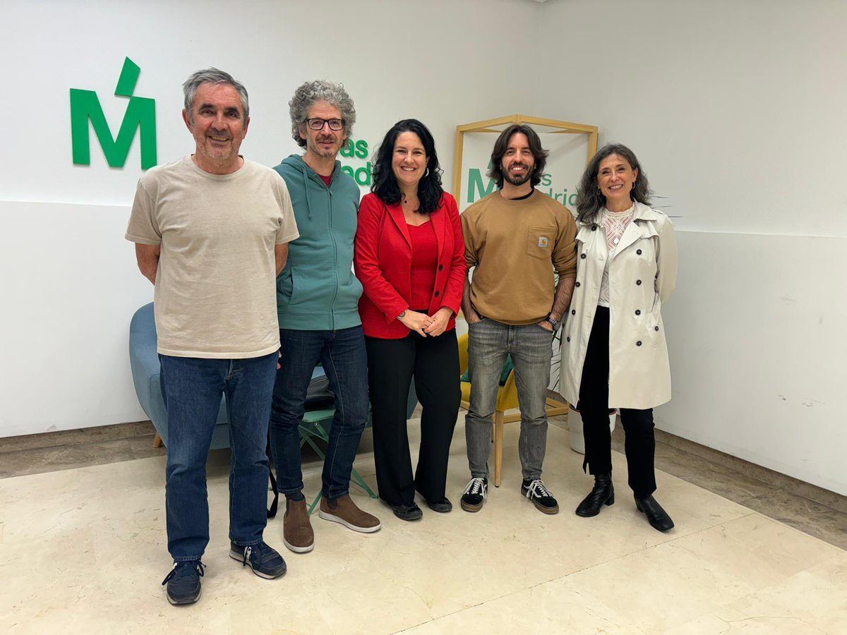 EscalanteMarisa's tweet photo. Ser artista no tiene porqué ser precario. 

Enhorabuena por tu premio Roc Bernardí y gracias por visibilizar lo que lleva tiempo trabajando @CMTM2024.

Hay que  dignificar las condiciones laborales de los artistas y de los músicos de Teatro Musical. 

#MásMadridconlaCultura https://t.co/qmQzRkRyED
