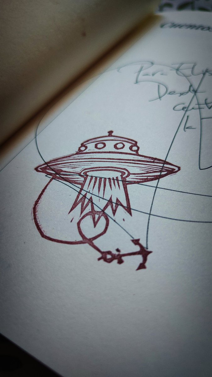 Eli_DLo's tweet photo. @rodrigocortes Me reafirmo, está fatal sellado, más oscuro por aquí, más claro por allá, esa tinta que es de todo menos buena... ¡Manchurrones por doquier! Apreciables por cualquiera con muy poca objetividad y mucho criterio ajeno...
Menos mal que a eso iba. #CuentosTelúricos https://t.co/t23Gpf1ieX