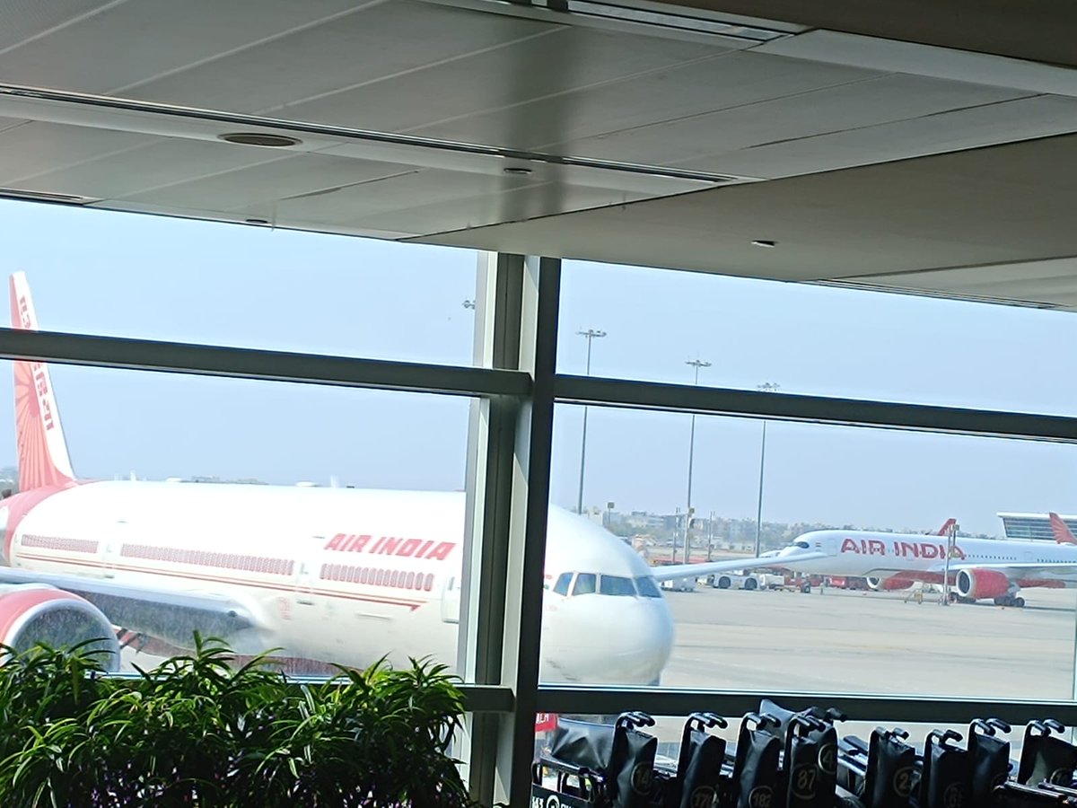 anjgsharma's tweet photo. Great service  team @airindia. I was on board San Francisco-Delhi AI 174 yesterday.  Impressed by the new aircraft, delicious food and wonderful entertainment options.  Cheered for India post the mid air announcement by captain about the India win at India Pak match. Kudos team! https://t.co/0U2qZVaaA8