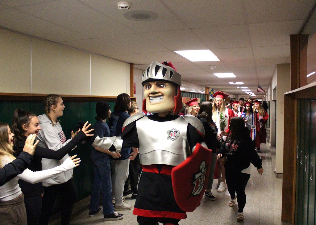 HiltonCSD's tweet photo. The final day of school for our seniors meant a final time to go back to schools where it all began for a lot of them.  The Class of 2024 Senior Walk! https://t.co/rctVDLAcrb