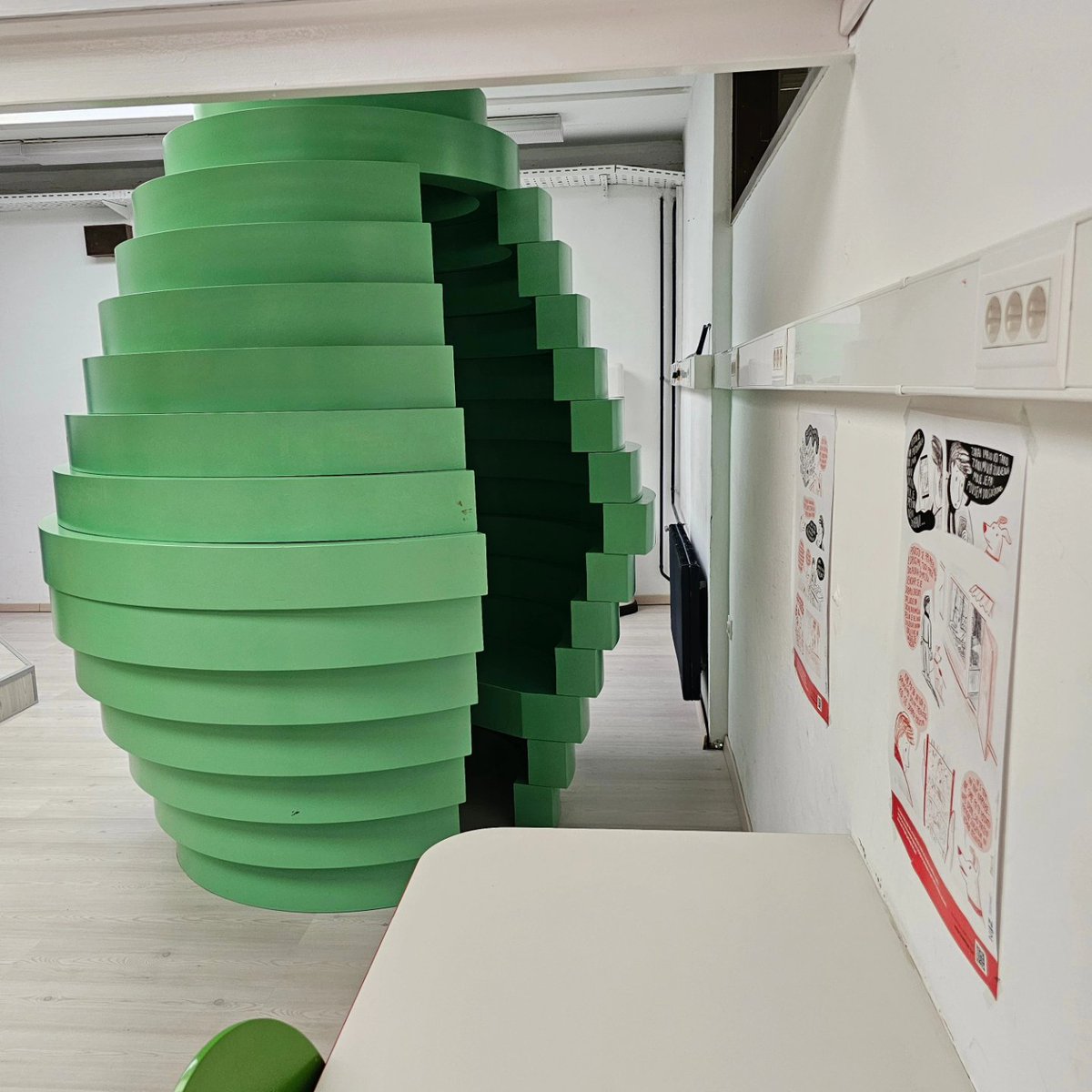 Collège Jean Lartaut tweet media