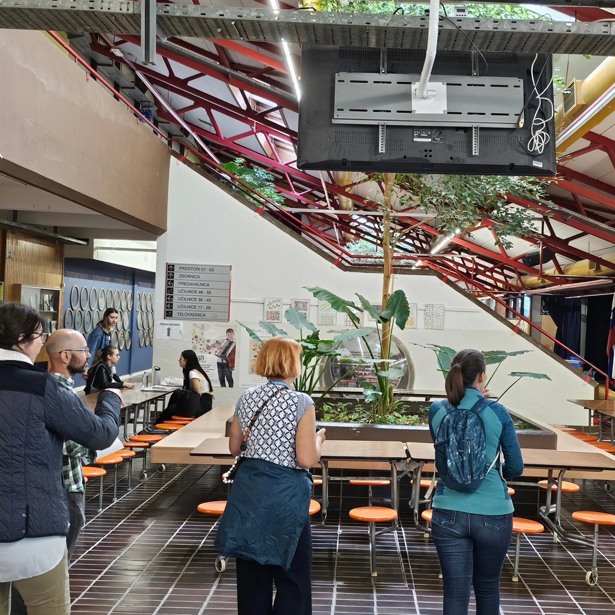 Collège Jean Lartaut tweet media