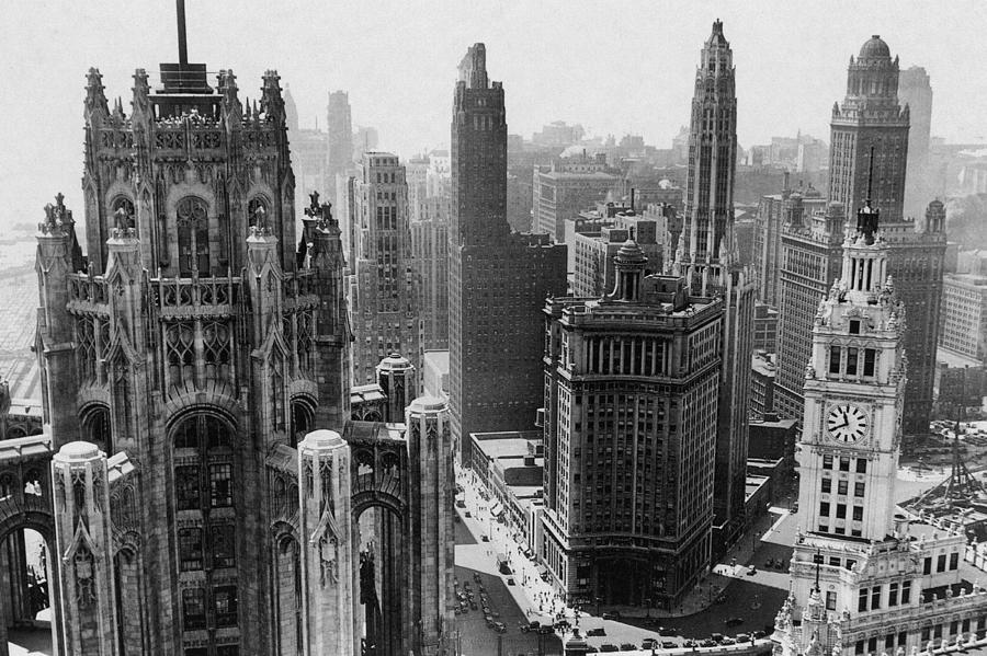 If the Great Chicago Fire was actually an attack on the Old World Order and was meant to destroy and erase the buildings and real history of a former advanced civilisation...

Then what people rebuilt Chicago, including all the skyscrapers?