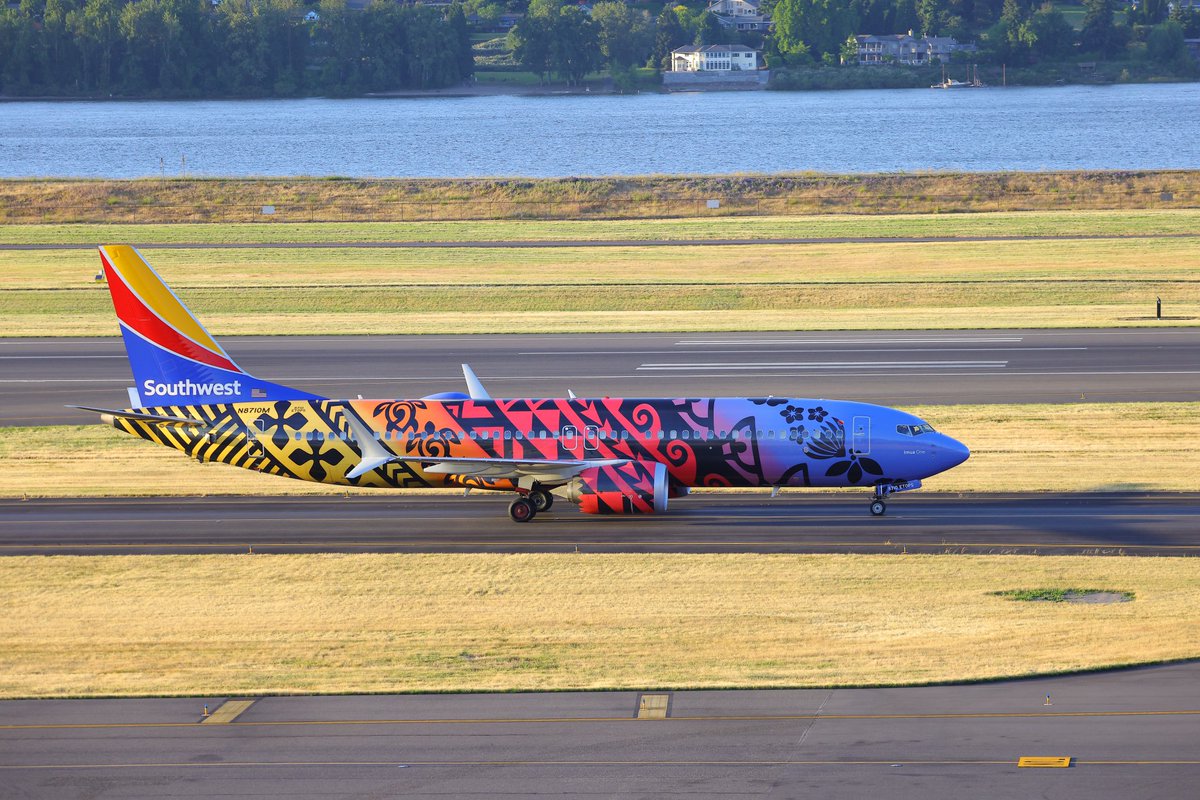 Keith Miller (@keithpdxair) on Twitter photo Finally caught Imua One!!! #N8710M. So pretty! <a href="/SouthwestAir/">Southwest Airlines</a> knows how to do liveries!💙♥️💛. Finally caught Imua One!!! #N8710M. So pretty! <a href="/SouthwestAir/">Southwest Airlines</a> knows how to do liveries!💙♥️💛.