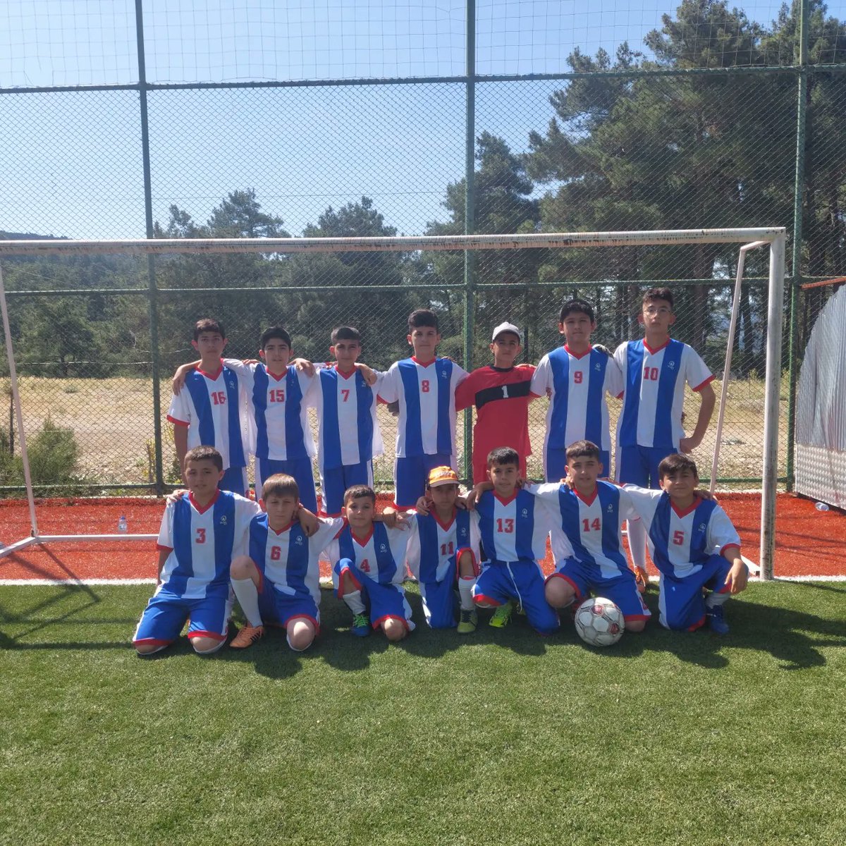 candiroguzonder's tweet photo. Sütçüler İlçe Milli Eğitim Müdürümüzce düzenlenen okullar arası futbol turnuvasında İlkokullar arasında Çandır Oğuz Önder İlkokulu olarak 3. Ortaokullar arasında Çandır Oğuz Önder Ortaokulu olarak 2. olduk. Tüm öğrenci ve öğretmenlerimizi tebrik ederiz.
https://t.co/3ouP4sffp2 https://t.co/SKrgHwz2YM