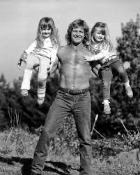 R_Roddy_Piper's tweet image. Don’t miss out on the best gifts this Father’s Day. Go to the @rootsoffight sale now and enjoy up to 50% off everything on site - ends soon!

#RootsofFight #KnowYourRoots rootsof.co/rowdyroddy