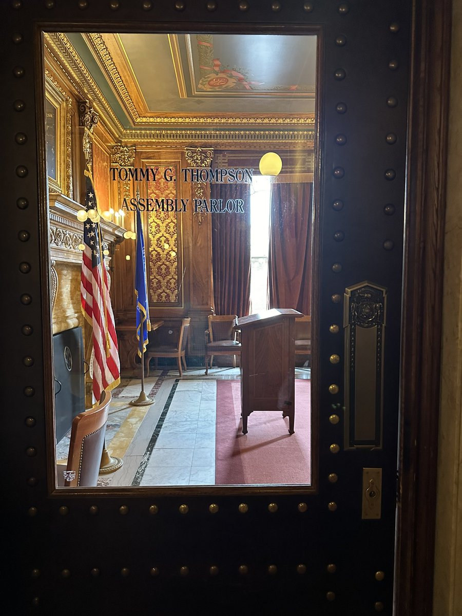 sbauerAP's tweet photo. Those seeking to recall @repvos from office, including former Wisconsin Supreme Court Justice Michael Gableman, called a news conference in the state Assembly parlor today just feet away from Vos’s office.

It was supposed to start at 2:30, but the door is locked. https://t.co/bRxbdTWqIj