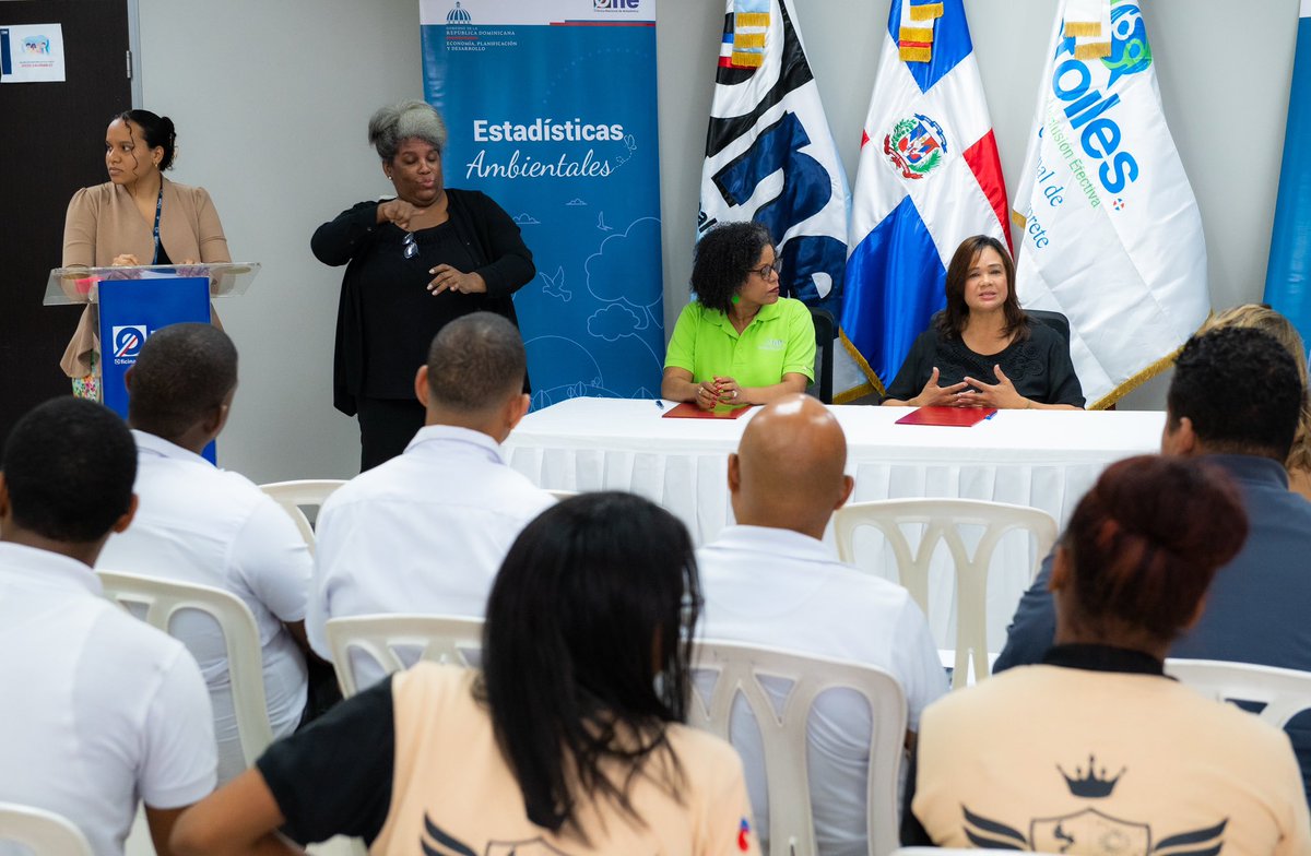 infoilesrd's tweet photo. …El acuerdo tiene como objetivo principal garantizar que esta comunidad tenga acceso a oportunidades que mejoren sus condiciones de vida… https://t.co/gYy573Ff7Q
