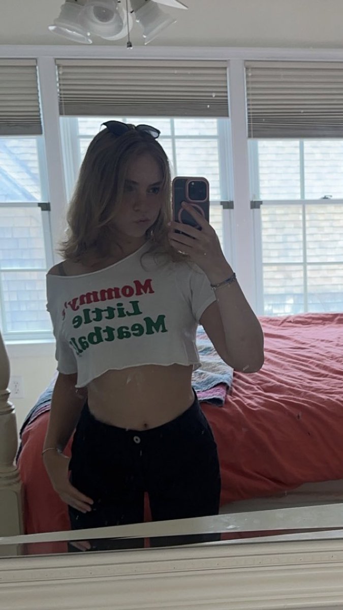 ashley ⋆౨ৎ˚⟡.• tweet media