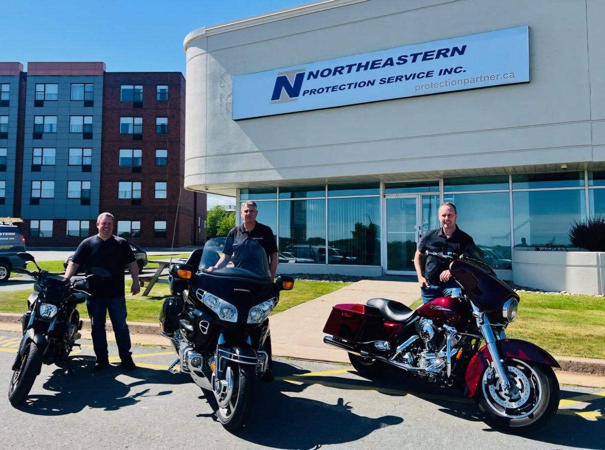 NortheasternPro's tweet photo. Never losing an opportunity to ride - today was Take Your Bike to Work day at Northeastern. #takeyourbiketowork #protectionpartners https://t.co/GDDlUOvEcf