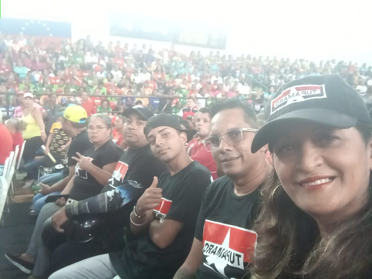 La fuerza viva de los  Tupamaro presente y consecuente encuentro 7*7.
Vamos Nico.

  "Y los Tupamaro donde están en la calle apoyando a Nicolás."
<a href="/NicolasMaduro/">Nicolás Maduro</a>
<a href="/WBenavides_MRT/">Williams Benavides</a>