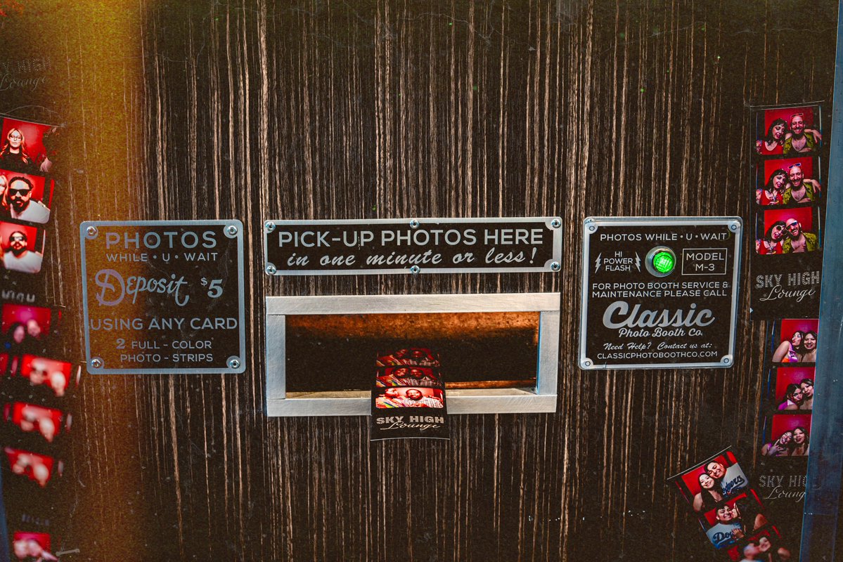 Among our lounge's treasures is a photo booth. Swing by this weekend and capture your favorite moments with us! 📸✨
.
.
.
.
#Dtlv #SkyHighlounge #Consumptionlounges