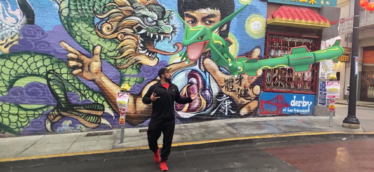 ElPochum's tweet photo. Guess where this cool Bruce Lee mural is from?
#pokemonar #pokemongo #brucelee #travel #pokemontraveler #whereami https://t.co/oKsMjDSRVt
