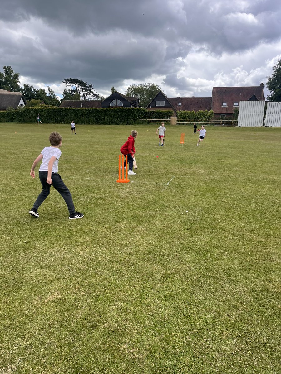 CityThameSGO's tweet photo. Fantastic day for our Cricket festival at @thamecricket.
Massive thank you to all the members from @thamecricket for your assistance with the event.
Massive well done to all the kids competing today! Some outstanding performances on show today π ππ»ππ»
#DynamoCricket https://t.co/QbQY3JVlMM