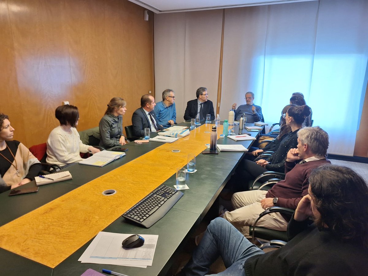 ArgCuencas's tweet photo. 2° Reunión del Programa Mapa Hidrográfico Nacional, organismos Nacionales (IGN, Hidrografia Naval, @CONAE_Oficial, #ORSEP, #Ambiente, @SMN_Argentina e Hídricos) junto a @cohife1. Avanzando en un producto superador para la gestión. https://t.co/jp0o0zo6Co