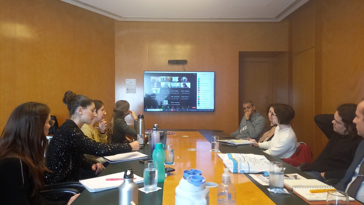 ArgCuencas's tweet photo. 2° Reunión del Programa Mapa Hidrográfico Nacional, organismos Nacionales (IGN, Hidrografia Naval, @CONAE_Oficial, #ORSEP, #Ambiente, @SMN_Argentina e Hídricos) junto a @cohife1. Avanzando en un producto superador para la gestión. https://t.co/jp0o0zo6Co