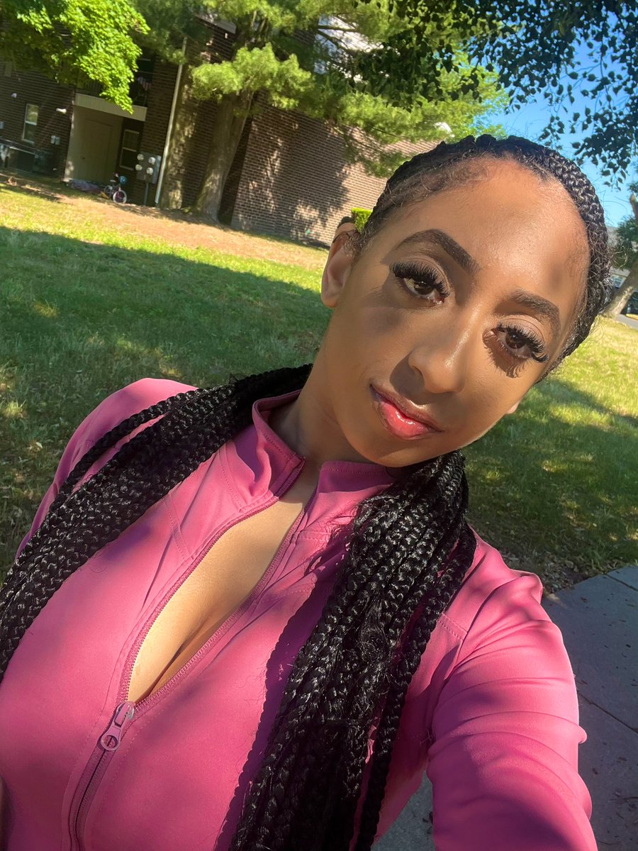 indymariexo3's tweet image. He fell in Love with a Barbie, She Legit w It🎀