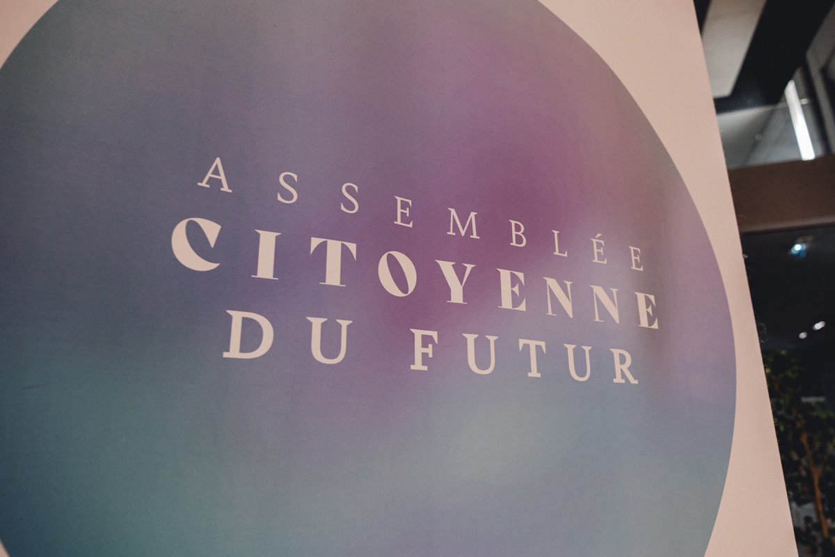 marseille's tweet photo. Restitution ce soir des travaux de l’Assemblée citoyenne du futur de Marseille 🌍🙋
Instance unique de consultation, cette assemblée œuvre depuis mars 2023 au service de Marseille et de ses habitants pour construire la ville de demain.
Plus d’infos 👉 https://t.co/V1Bc0VUM9m https://t.co/LyO7NmqzwT