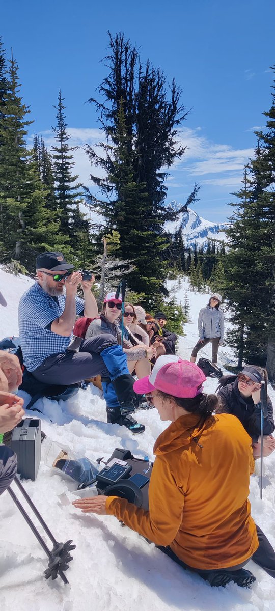 We had an amazing weekend in Whistler talking about snow algae with a great group of citizen scientists! Huge thank you to Patagonia Whistler for organizing this event. 🍉💕☀️