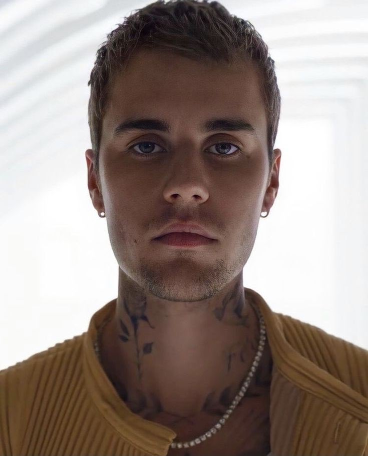 JUSTIN BIEBER 💛