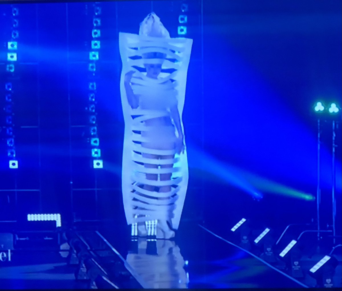 Plötzlich so Bock auf TK-Apfelstrudel 
#gntm