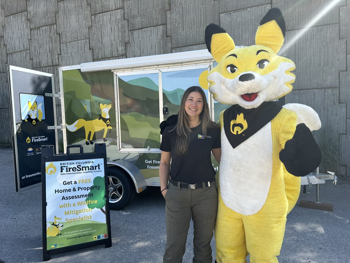 RDKB_Emergency's tweet image. We have some exciting news to share!

@BCFireSmart &amp;amp; the Fire Chiefs Association of BC have selected the RDKB to launch the province's first #FireSmart on Wheels Trailer to educate community members on wildfire preparedness.

rdkb.com/Regional-Gover…