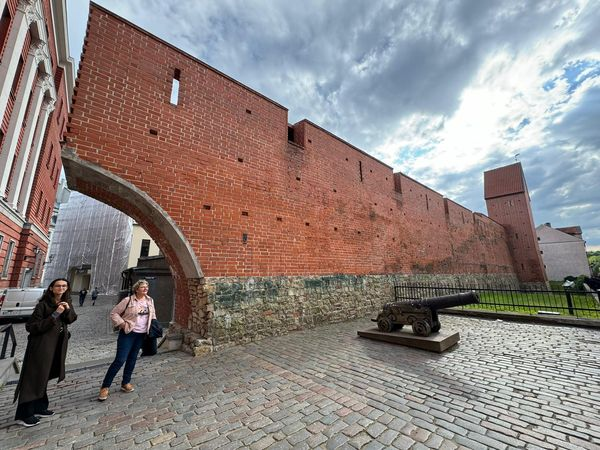 R0bertAndrew's tweet photo. Séjour rapide mais intense en Lettonie pour les enseignants du lycée Lavoisier, visite de RIGA, découverte de la ville et de centres de formations pour engager des mobilités ERASMUS+...
#Lettonie #riga #erasmusplus #europe #lycéelavoisier #lhcity https://t.co/AdLrw6zZ2U