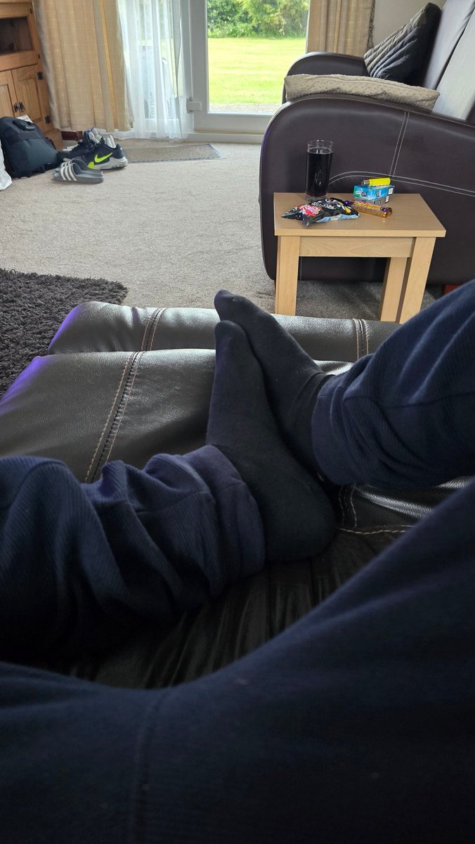 sweetieboy97's tweet photo. Day 5 of wearing the same sweaty socks 

https://t.co/yvGkE0Ir0Z

#socks #gaysocks #gay #feet #foot #feetworship #smellyfeet #smellysox https://t.co/AGeA0IbwWK