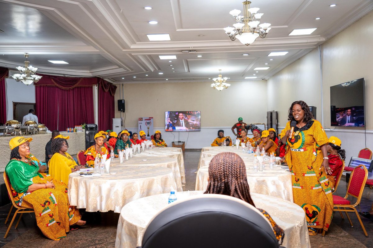 Healthy Living with Nonye Soludo (@hlnonyesoludo) on Twitter photo ๐จ Breaking News: APGA Local Government Women Leaders Meet with Soludo's Wife! ๐๐ช
In a powerful gathering at the Governor's Lodge in Amawbia, Anambra State, APGA Women Leaders paid a courtesy visit to Mrs. Nonye Soludo. ๐๐ฉโ๐ฉโ๐งโ๐ฆ
Mrs. Soludo expressed her gratitude and emphasized ๐จ Breaking News: APGA Local Government Women Leaders Meet with Soludo's Wife! ๐๐ช
In a powerful gathering at the Governor's Lodge in Amawbia, Anambra State, APGA Women Leaders paid a courtesy visit to Mrs. Nonye Soludo. ๐๐ฉโ๐ฉโ๐งโ๐ฆ
Mrs. Soludo expressed her gratitude and emphasized