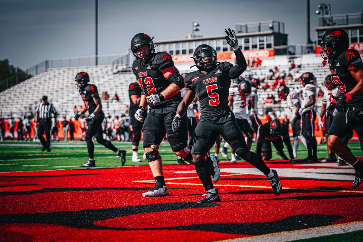 Ian Mayes (@ianmayes52) on Twitter photo After a great conversation with @TyDarlingtonUIW Iโm blessed to receive an offer from <a href="/UIWFootball/">UIW Football</a> !! #AGTG <a href="/bowievolfb/">Arlington Bowie Football</a> <a href="/coachjsam/">Joseph Sam</a> <a href="/The_JonesonDeck/">Coach Colton Jones</a> <a href="/CoachJ_O/">Coach J.O.</a> <a href="/CoachC_Osunde/">C.O.365 Training</a> <a href="/Jason_Howell/">Jason Howell</a> <a href="/JScruggs247/">Jordan Scruggs</a> After a great conversation with @TyDarlingtonUIW Iโm blessed to receive an offer from <a href="/UIWFootball/">UIW Football</a> !! #AGTG <a href="/bowievolfb/">Arlington Bowie Football</a> <a href="/coachjsam/">Joseph Sam</a> <a href="/The_JonesonDeck/">Coach Colton Jones</a> <a href="/CoachJ_O/">Coach J.O.</a> <a href="/CoachC_Osunde/">C.O.365 Training</a> <a href="/Jason_Howell/">Jason Howell</a> <a href="/JScruggs247/">Jordan Scruggs</a>