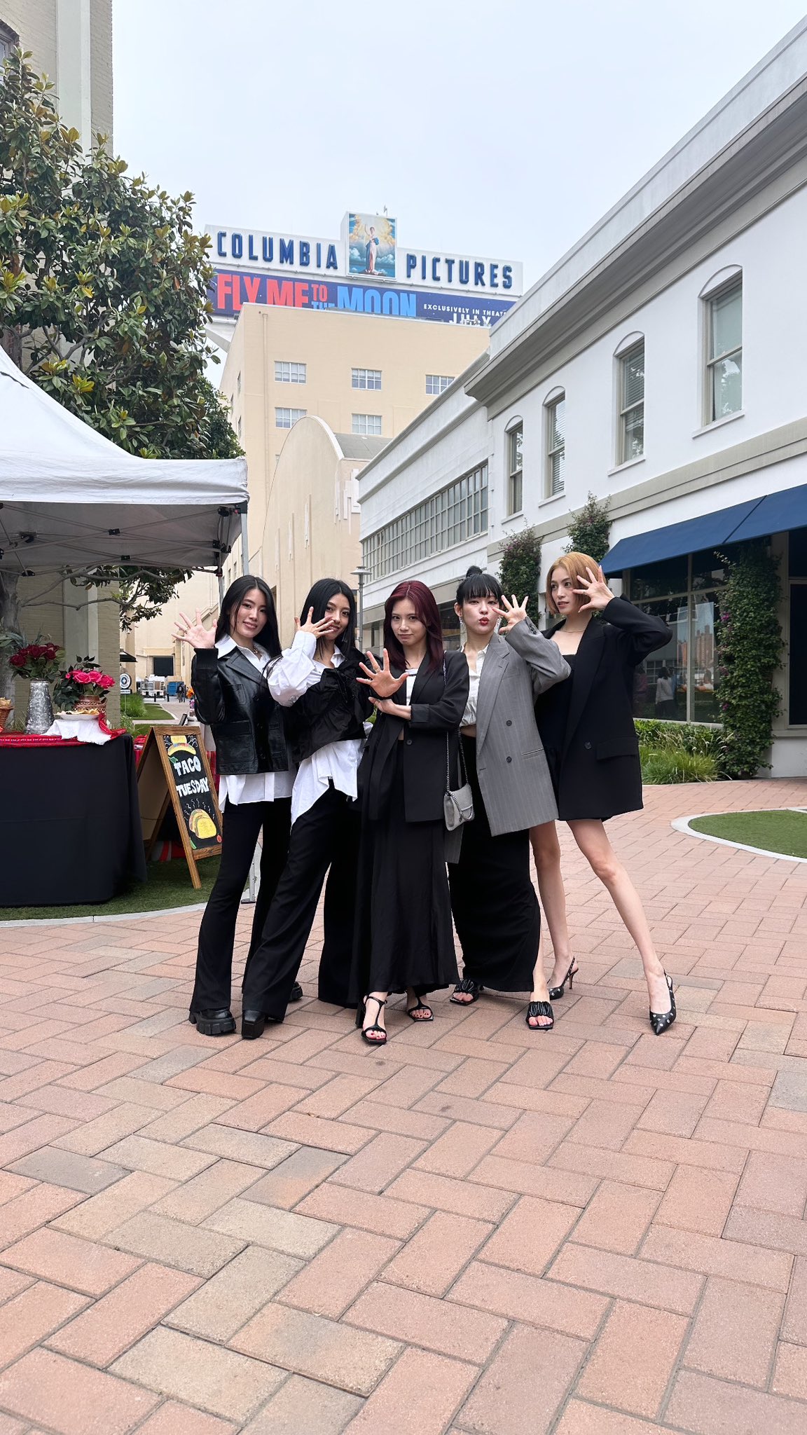 GP0XRI9boAAO_79?format=jpg&name=large