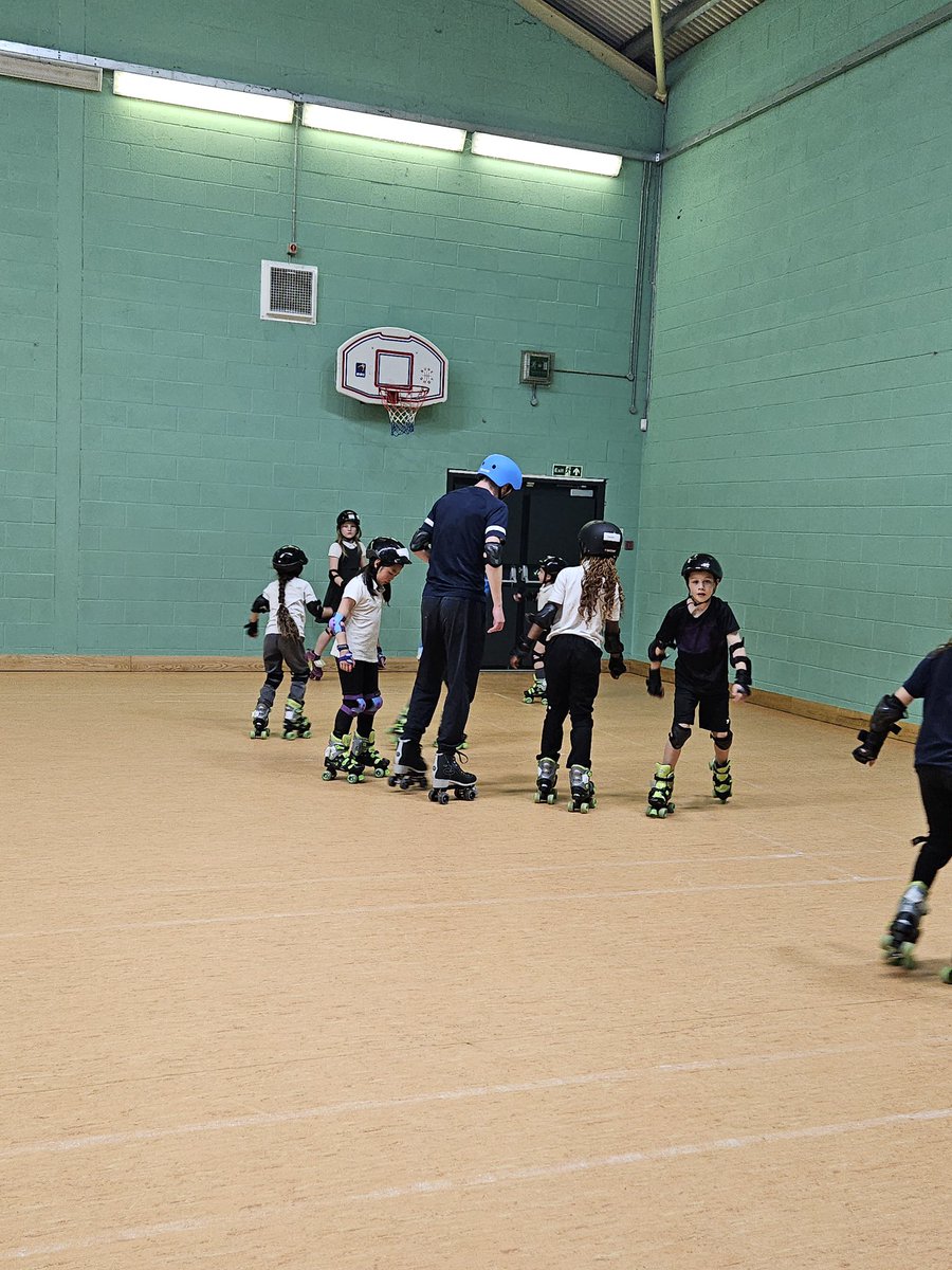 MowmacreHillPrimary tweet media