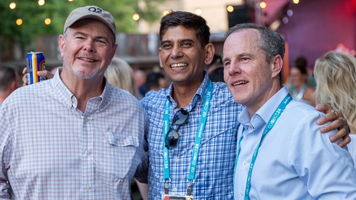 Q2_Software's tweet photo. Ain't no party like a Q2 party! 🤠
We hosted the #Q2CONNECT Client Appreciation Party at the iconic Austin location, @StubbsAustin. 🎉 Attendees enjoyed Texas traditions, including live music, authentic Austin cuisine, t-shirt-making stations, and much more!
#CONNECT24 https://t.co/4YeS5Xpz6t