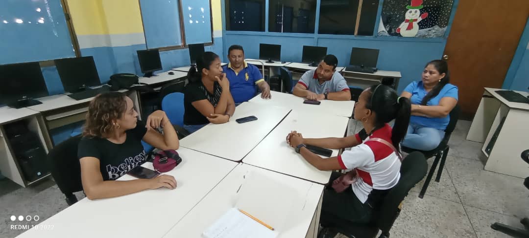 CbitApure's tweet photo. Hoy #11Jun📸| Tutores del  Mcpio #Achaguas  Edo #Apure reunidos  en el Cbit Casa de la cultura organizando las actividades municipales Fundabit.
#SomosFundabit https://t.co/ioPADTNwdL