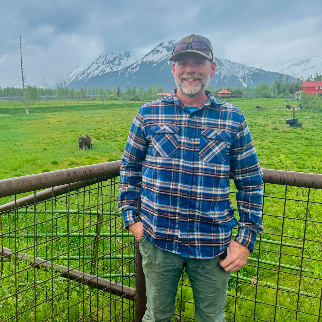goMuskOx's tweet photo. Today we honor a farther who's dedicated to wildlife conservation. Meet Matt Hertel, Maintenance and Projects Management at @akwildlife. Matt builds exciting spaces for their rescued animas to thrive.
https://t.co/oQrHy0dqEm
#gomuskox #roamfreely #wildlifeconservation #alaska https://t.co/OQVUV4PJ3T