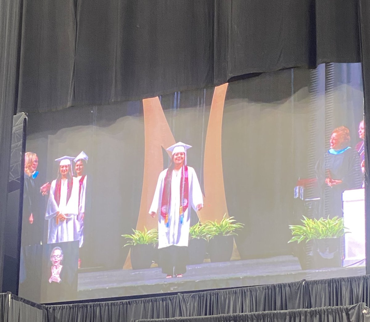 Marshall HS Softball tweet media