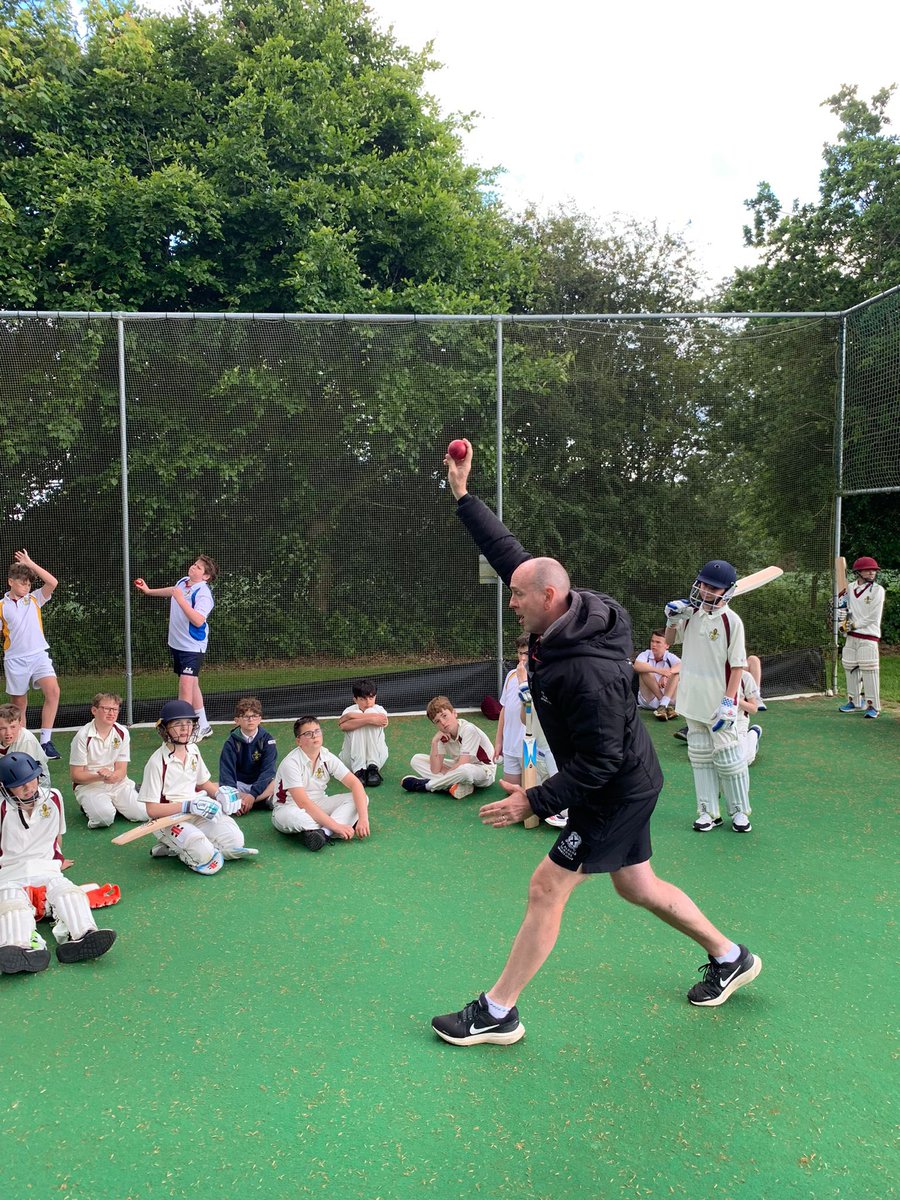 Beechwood Park Sport (@bwpsport) on Twitter photo Many thanks to Mark Ilott (ex England & Essex) for spending the afternoon at Beechwood Park and inspiring our senior cricketers <a href="/SASHertsSport/">@SASHertsSport</a> Many thanks to Mark Ilott (ex England & Essex) for spending the afternoon at Beechwood Park and inspiring our senior cricketers <a href="/SASHertsSport/">@SASHertsSport</a>