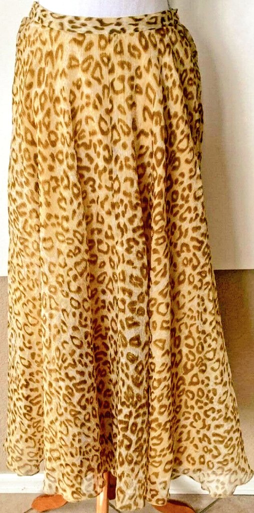 A_Cmas_Closet's tweet photo. #AChristmasCloset #OurGirls #ConstanceDoGoode https://t.co/sAjGoNzxMC